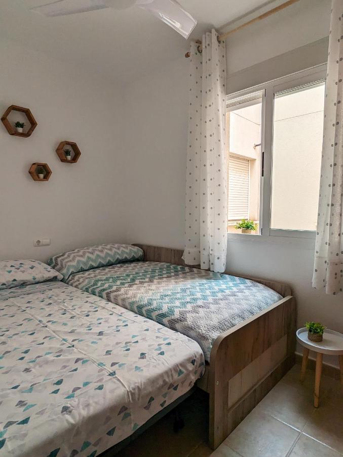Apartamento Las Palmeras - Con Terraza, Barbacoa, Aire Acondicionado Y A 250M De La Playa! Los Alcázares Eksteriør bilde